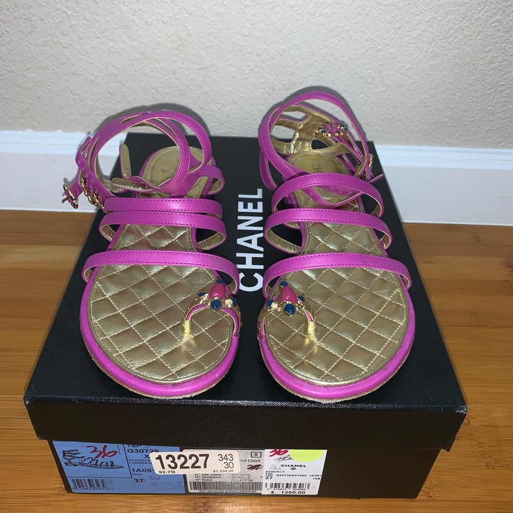 Chanel sandals 36